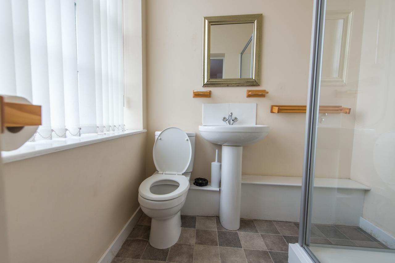 The Rodney Otel Warrington Dış mekan fotoğraf